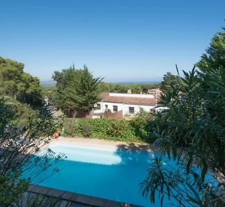 Sleeps 6 Pool Wifi